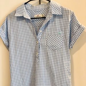 Vineyard Vines collared blue gingham shirt